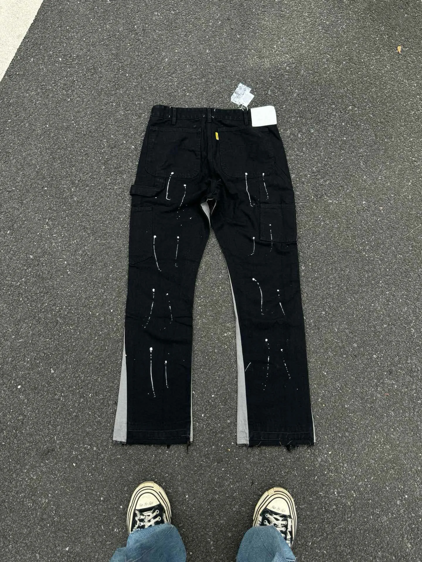 -Size upper body P220#G33 GALLERY DEPT. Spliced ​​washed retro jeans for men and women, high street splash-ink pants, micro-flared casual trousers, trendy couple, same style. Color: black. Size: S-XXL (corresponding to 28-36)